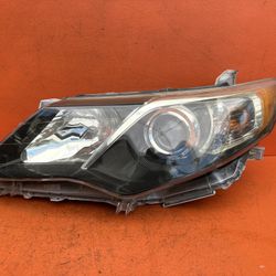 2012 2013 2014 Toyota Camry Left Driver Side Halogen Headlight OEM 