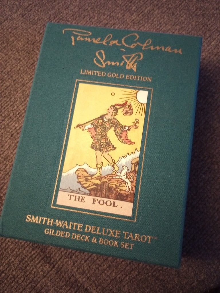 Smith-Waite Gold Gilded Tarot Deck