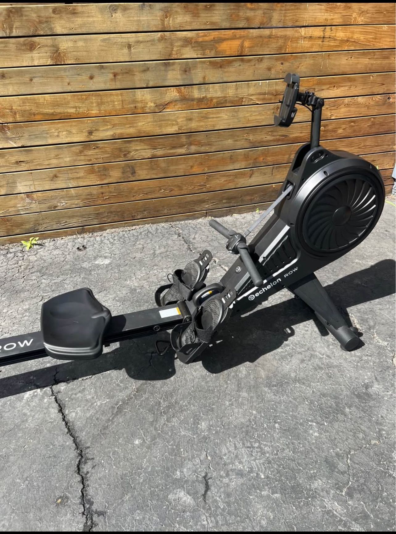 Echelon Rowing Machine