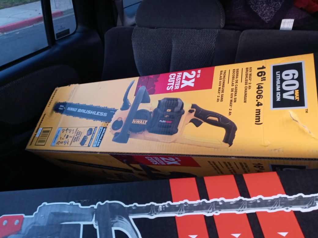 DeWalt flexvolt chainsaw