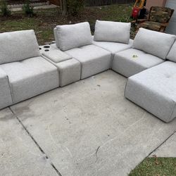 6 Pc Modular Sectional Couch With Built in Bluetooth Speaker 