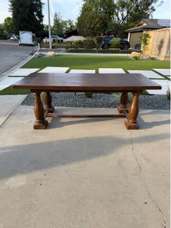 Used dining room table
