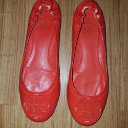 Authentic Tory Burch flat shoes size 9.5