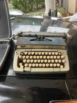 Antique Type Writer