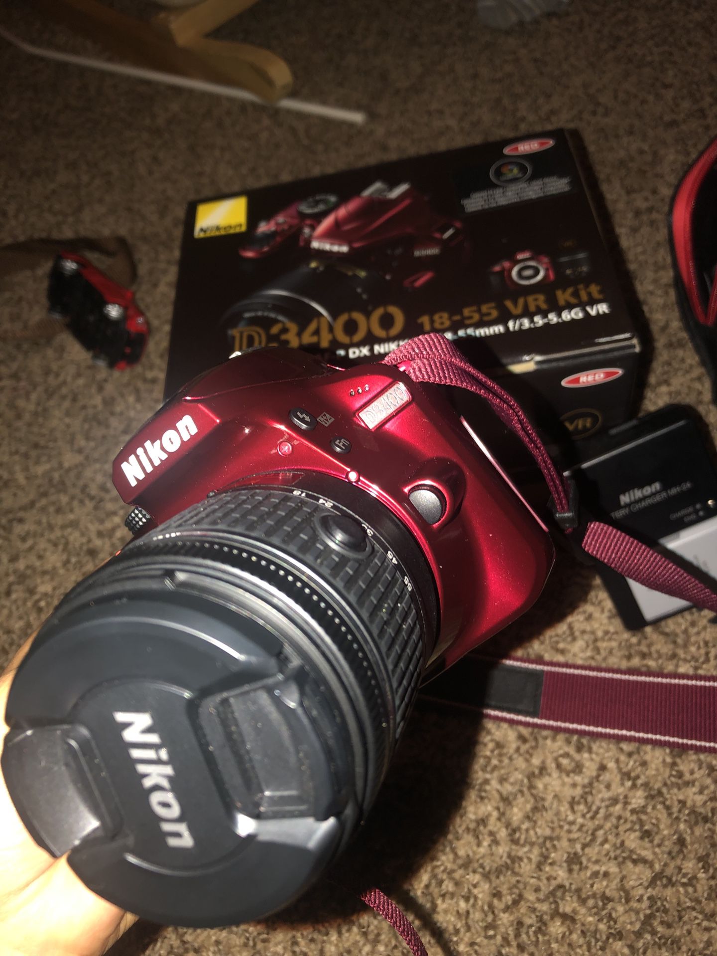 Red Nikon 3400