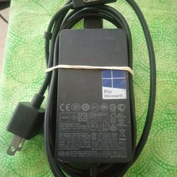 GENUINE MICROSOFT SURFACE 48W CHARGER 1536 FOR SURFACE PRO 1 PRO 2 SURFACE RT 12V - 3.6A,. AC 5V - 1A