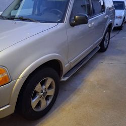 2003 Ford Explorer