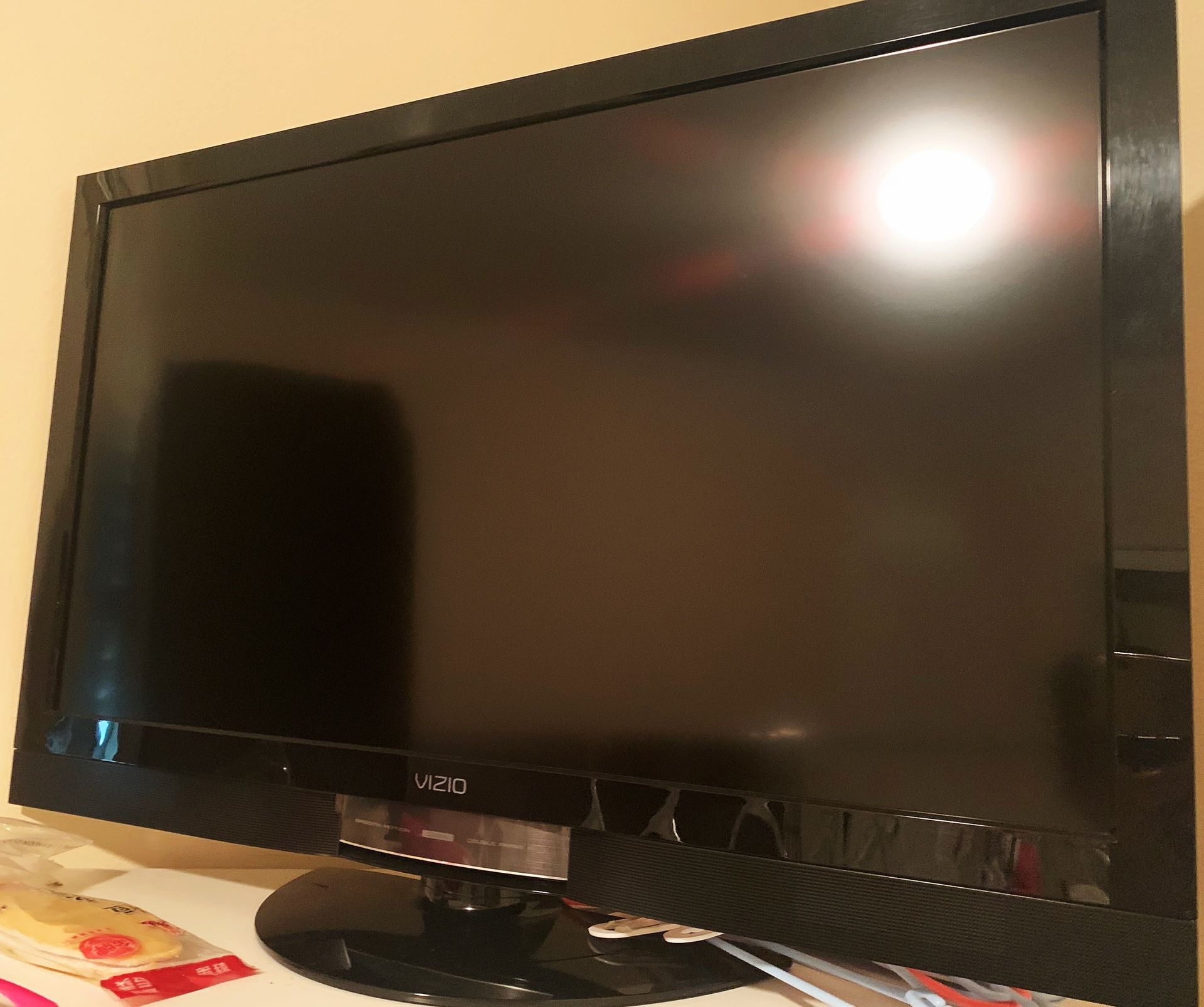 Vizio SV370XVT 37" 1080p LCD HDTV 120hz monitor tv