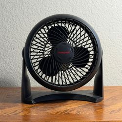 Honey Well Table Fan