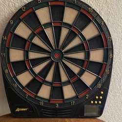 Dart Board. New $30