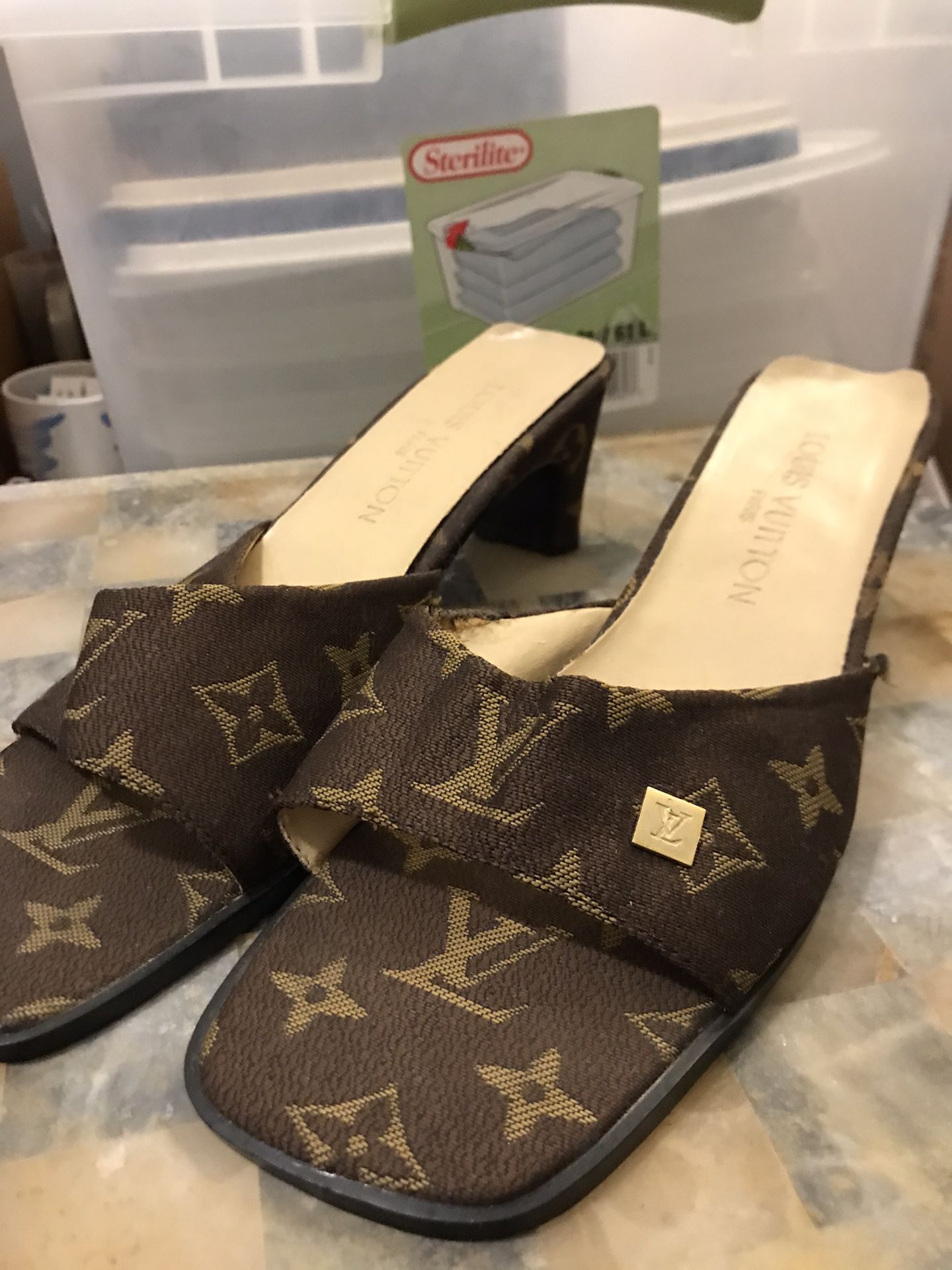 Louis Vuitton Size 10 Women’s Sandals Heels Vintage Used