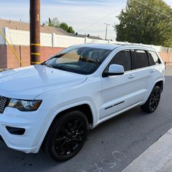 2019 Jeep Grand Cherokee Altitude
