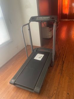 RUNNING TREADMILL