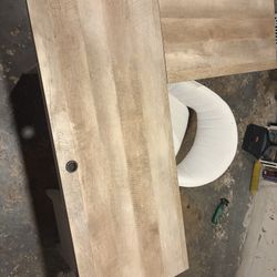 Moder New Like Used Computer Desk