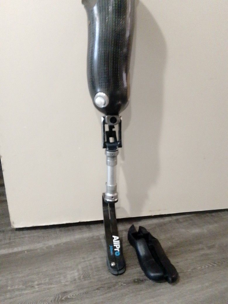 Prosthetic Leg (Left)