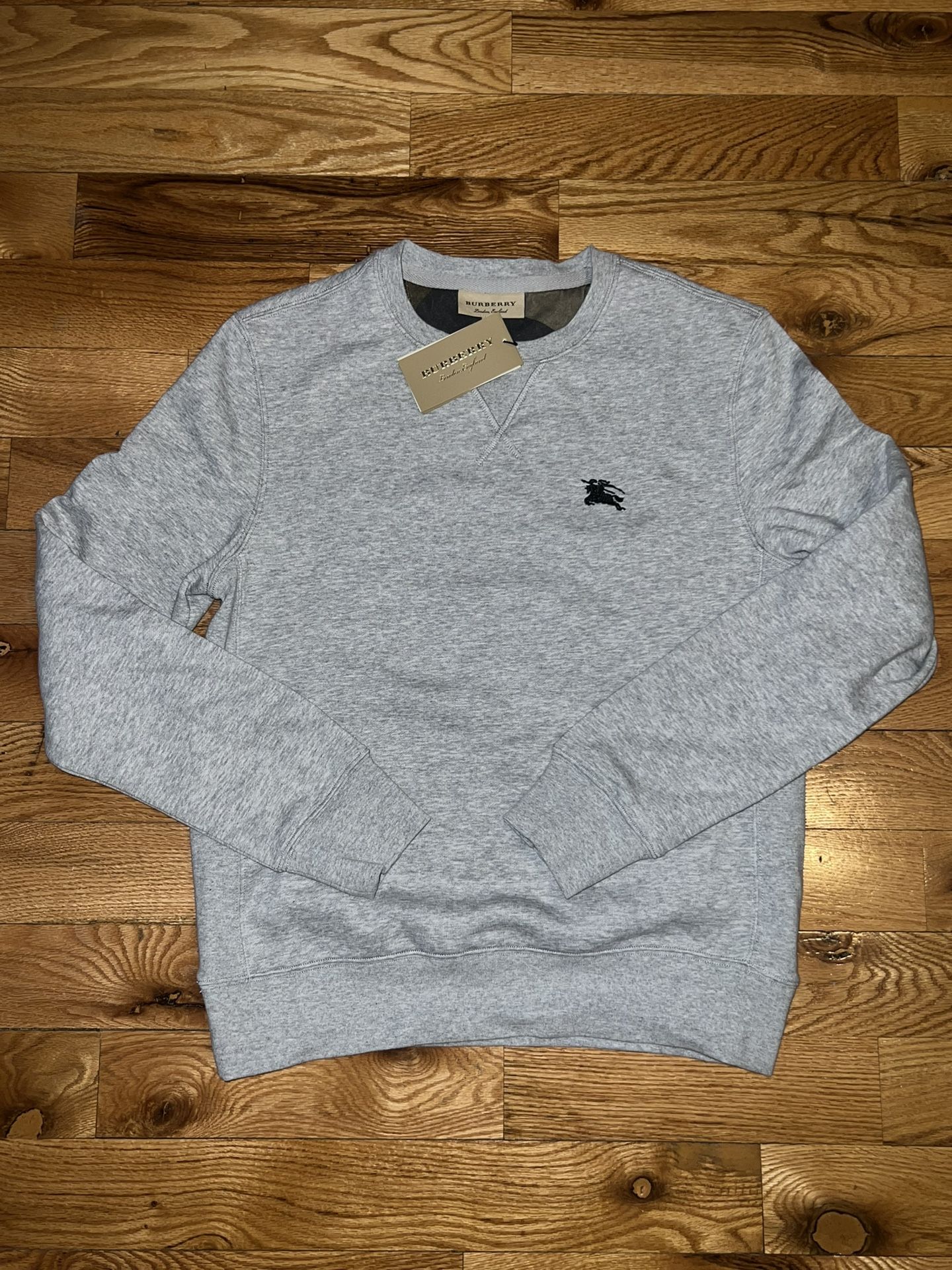 Burberry Crewneck Size Medium Brand New