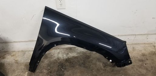 Right Fender Volkswagen Tiguan Black
