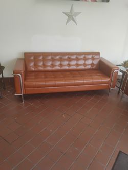 Leather Sofa Set Includes 2 N Table's 