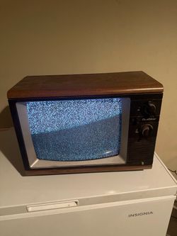 Vintage 1987 GoldStar CRT TV – Works – Retro Gaming 📺