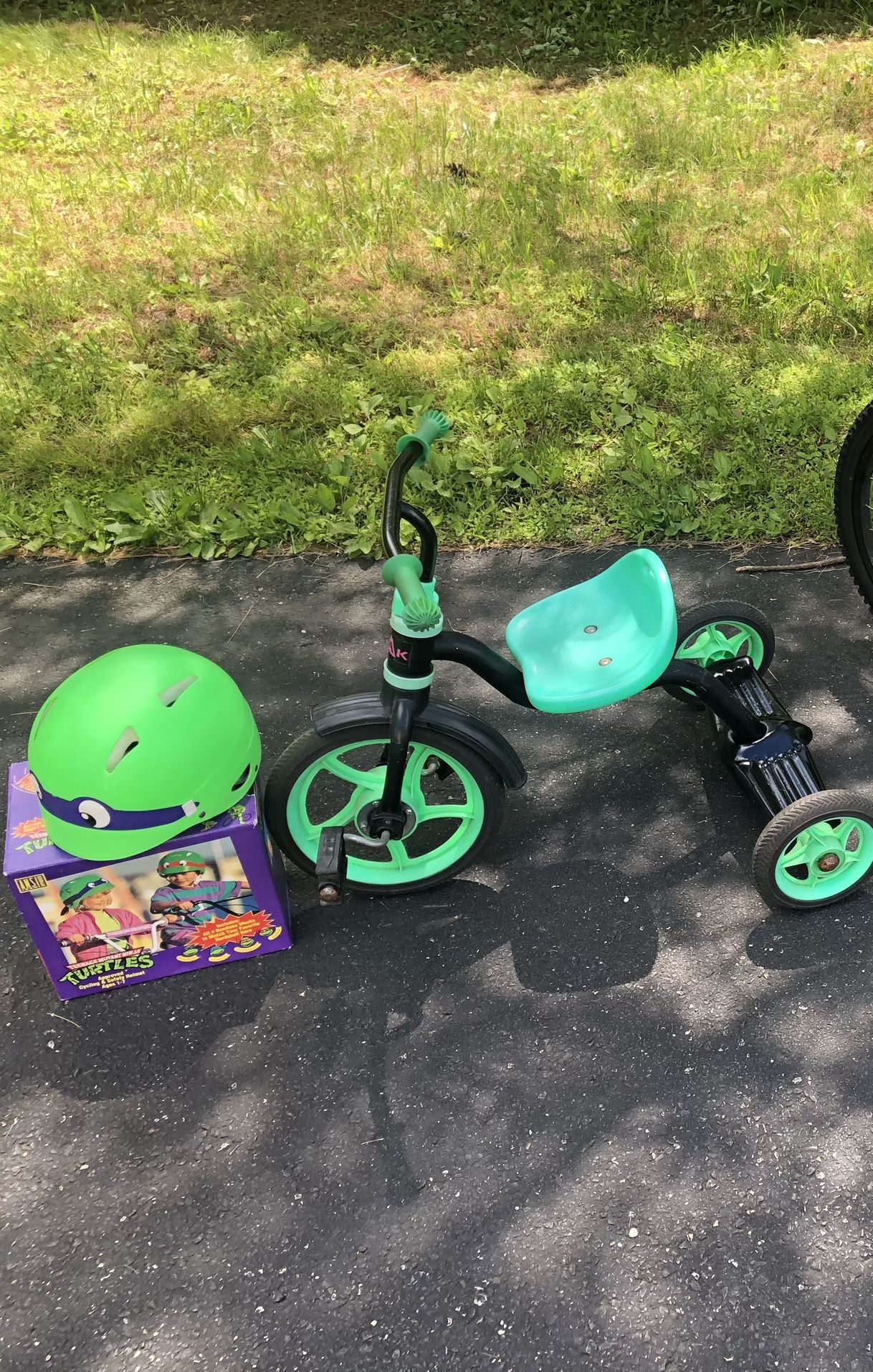 Tricycle With Teenage Mutant Ninja Turtles Helmet