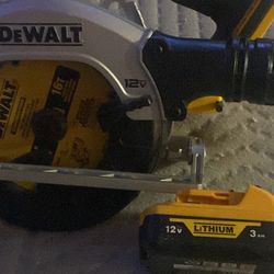 New Dewalt 12 Volt  12 Volt Battery 