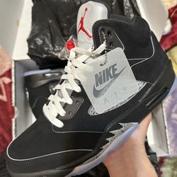 Jordan 5 Black Mettalic Size 10