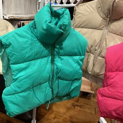 Puff Jacket With Cut Off Sleeves 