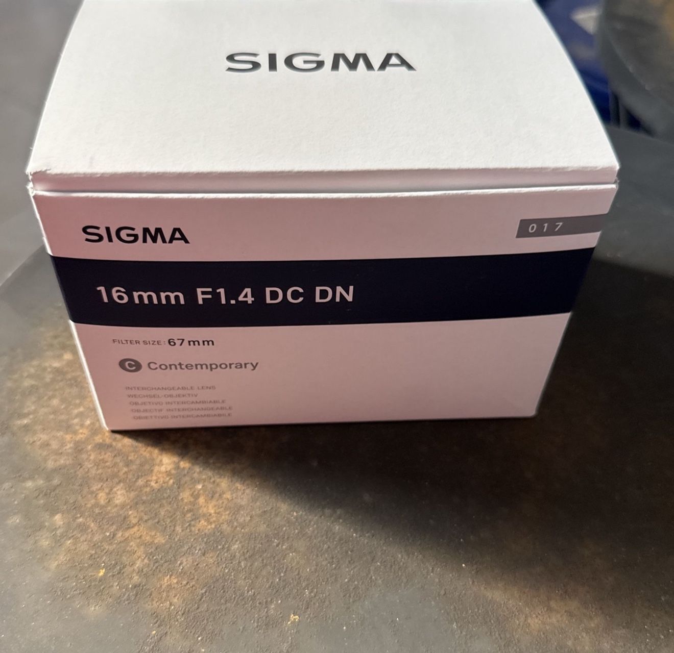Sigma 16mm F1.4 DC DN Budle