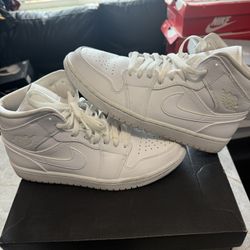 RETRO AIR JORDAN MID 1