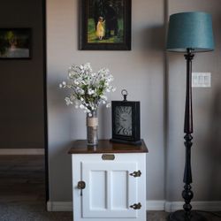 Antique White Clad Icebox Cabinet – Simmons Hardware Co. (Farmhouse Decor)