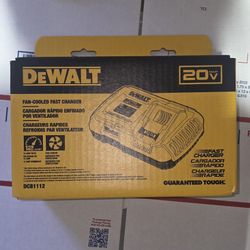 DEWALT 12-Amp Fast Charger
Item No.SKU# DCB1112
