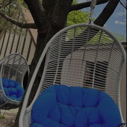 HANGING EGG CHAIRS