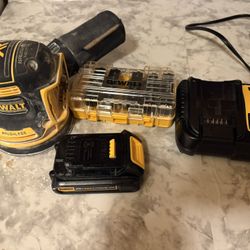 Dewalt XR Sander 