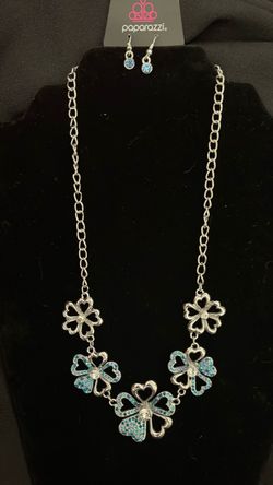 Paparazzi Blue Flower Necklace and Earring Set
