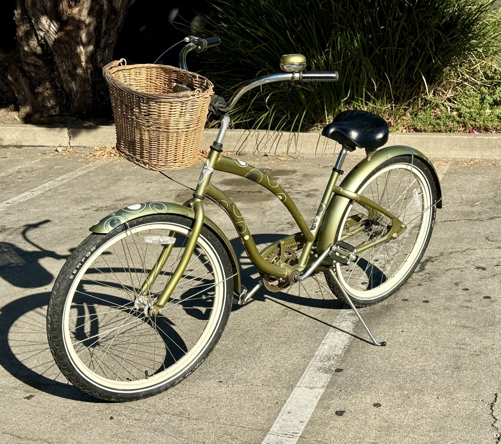 Electra Olive 3 Speed Cruiser With Electra Removable Basket