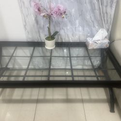 Coffee table with two matching end tables