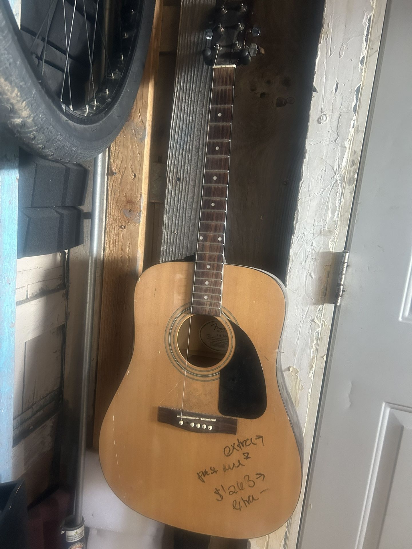 Fender FA-100