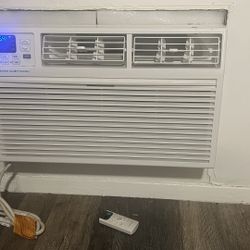Air Conditioner 12, 000BTU
