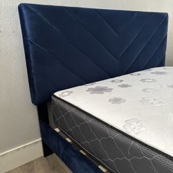 Full Bed With Mattress