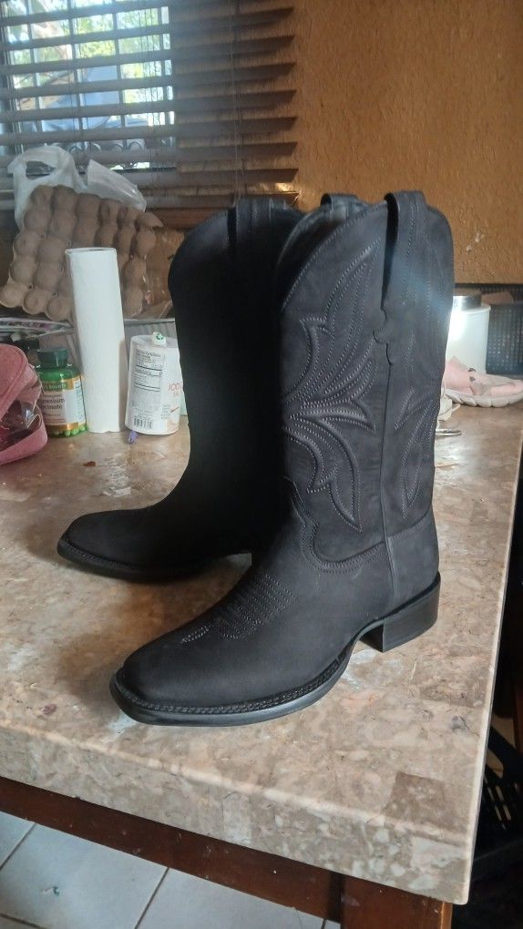 Western Boots, Cowboy Boots mens Size 8 Matte Black (never Used, Brand New)