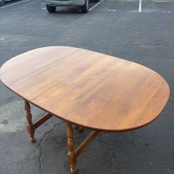 Maple Dinning Table Vintage