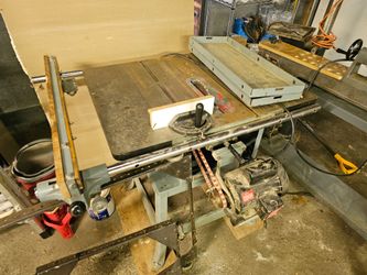 Delta Model 10 table saw