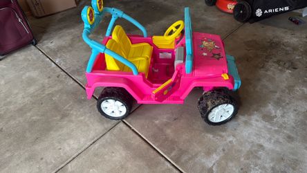 Barbie car