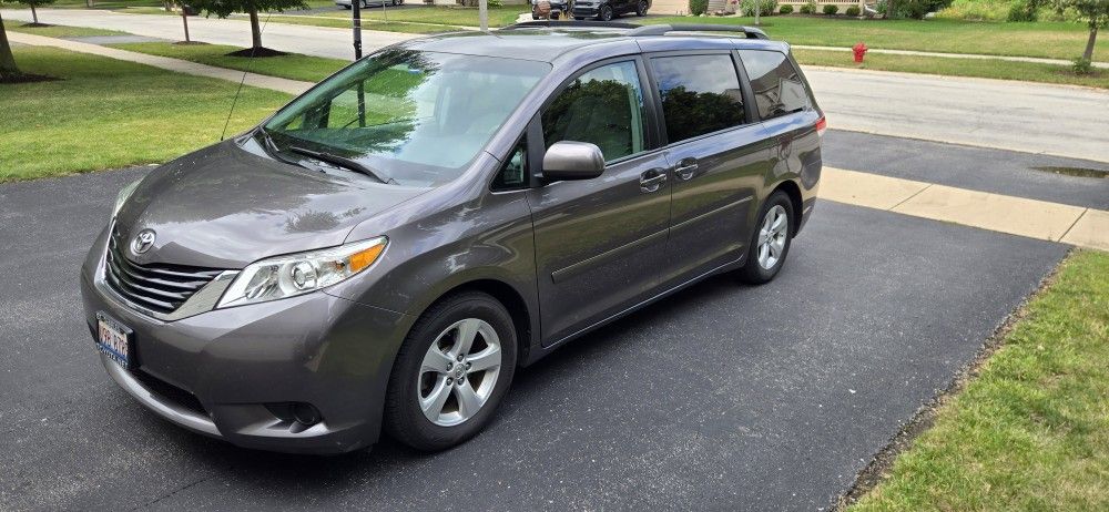 2014 Toyota Sienna