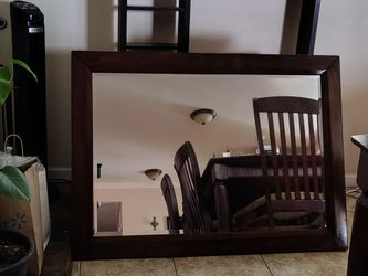 Wall mirror