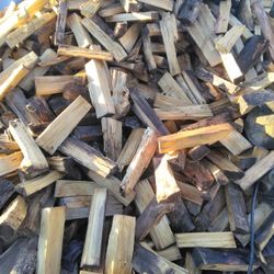 Eucaliptus Split Firewood 