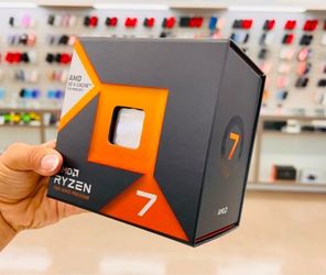 AMD RYZEN 7 7800 X3D