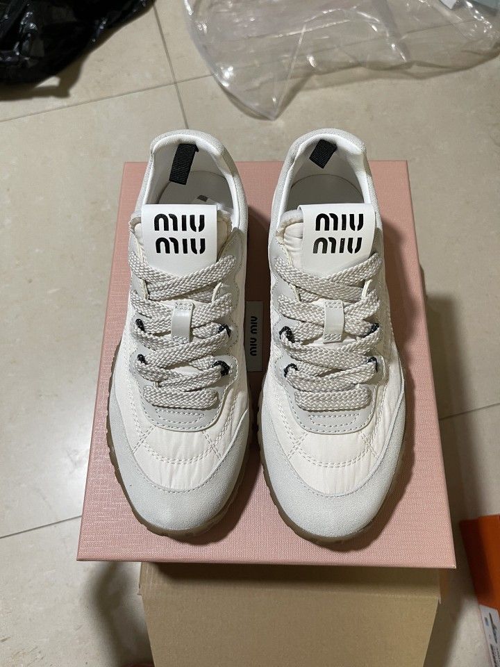 MIUMIU casual and versatile women's sports shoes