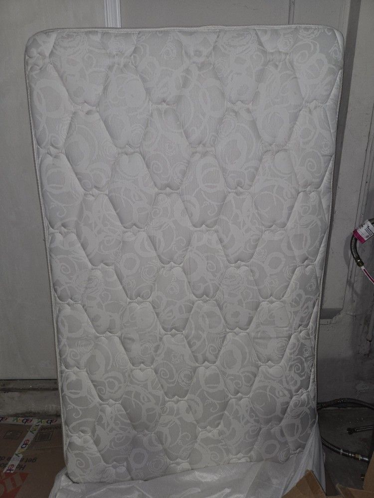 Very Heavy Solid Wood Twin Bed With Mattress On Rollers