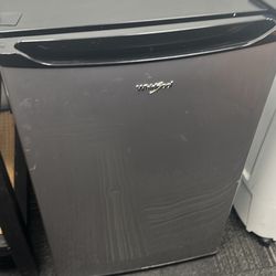 Whirlpool Mini Fridge Excellent Condition 22” X 20”